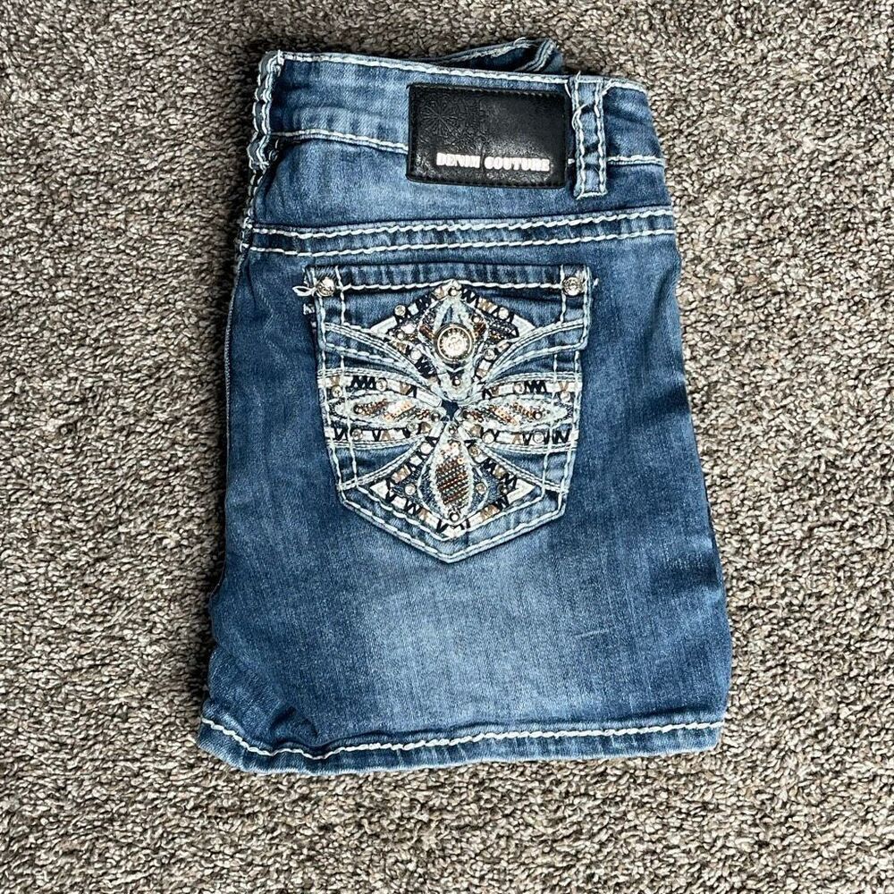 Denim Couture shorts size L excellent condition
